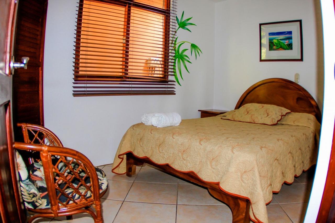 Marea Brava Hotel Jaco Exterior photo