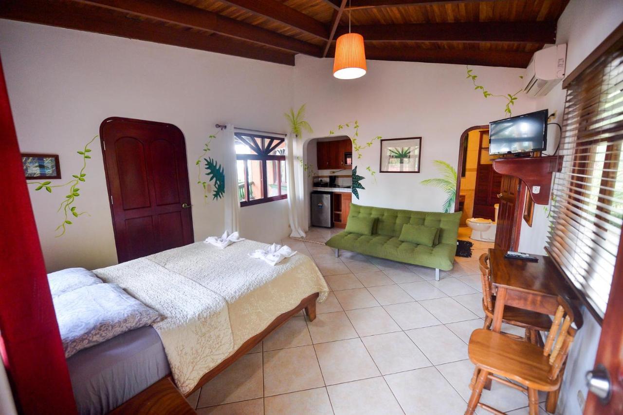 Marea Brava Hotel Jaco Exterior photo